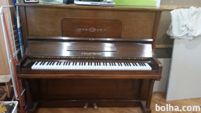 prodamo piano( star)