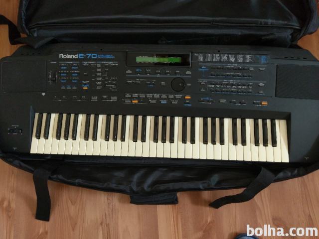 Roland E-70 Intelligent Synthesizer