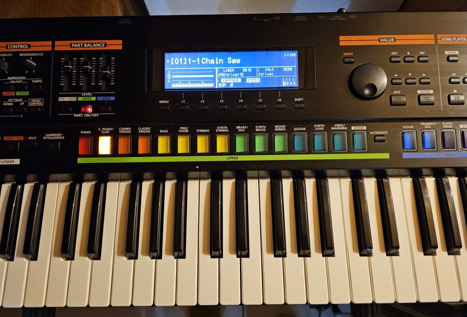 ROLAND JUPITER 50