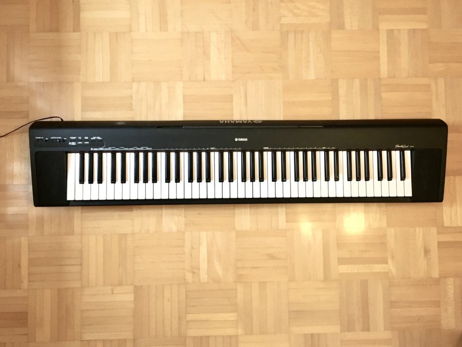 Yamaha NP30 Portable Grand Keyboard prenosna klaviatura