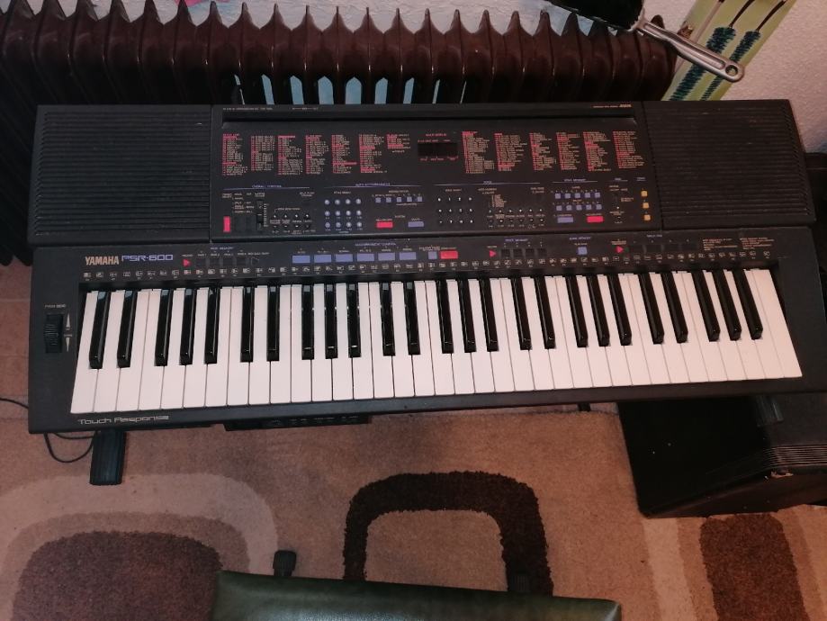 Yamaha PSR 600