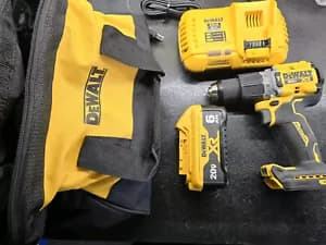 DEWALT DCD805 20 V Max XR brezkrtačni