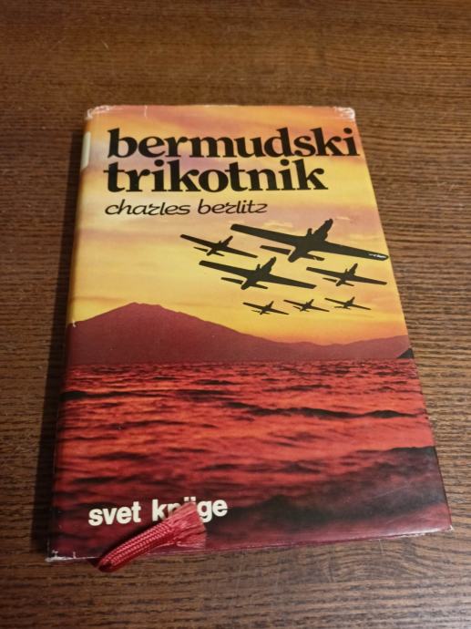 BERMUDSKI TRIKOTNIK