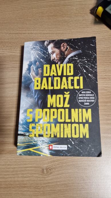 DAVID BALDACCI, Mož s popolnim spominom