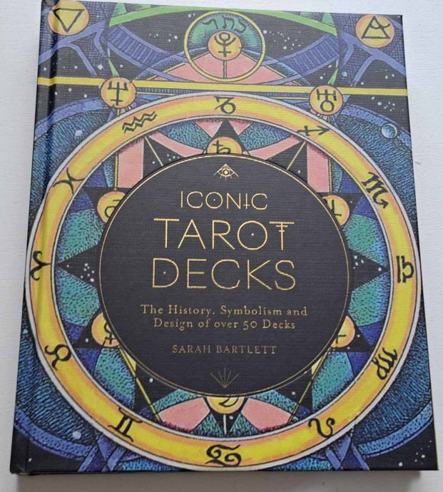 Iconic Tarot Decks - knjiga