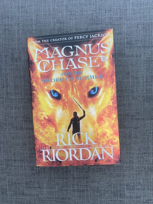 Magnus Chase and the sword of summer(Rick Riordan)