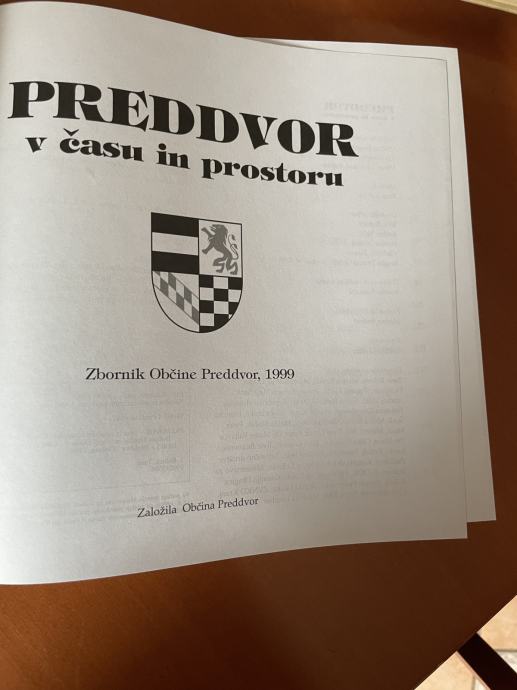 PREDDVOR v času  in prostoru