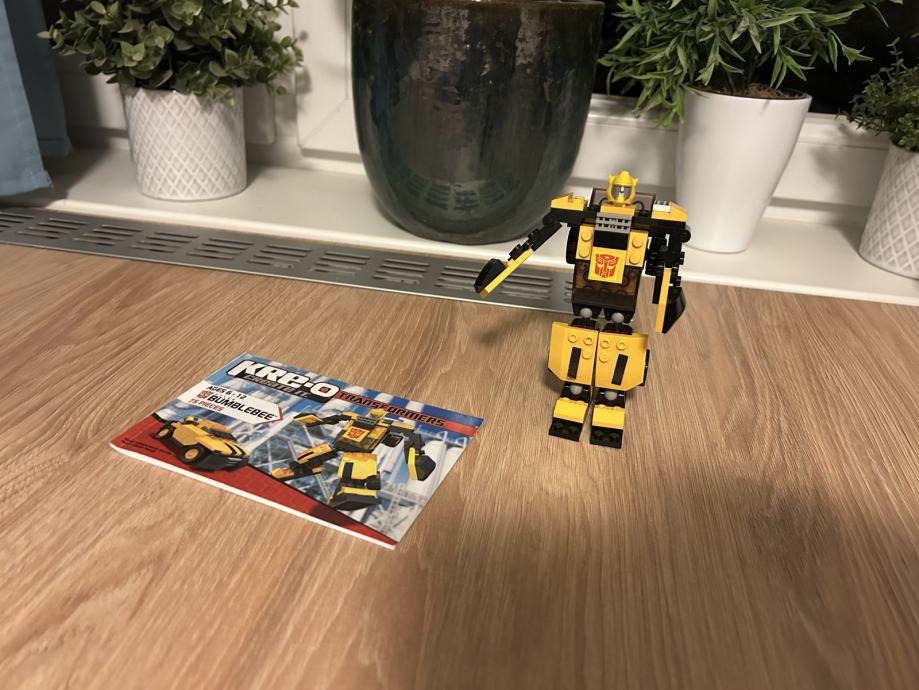 Bumblebee ni lego