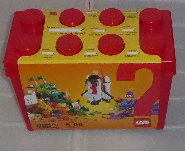 Kompleten set: LEGO 10405 Mission to Mars, velik rdeč plastičen zaboj