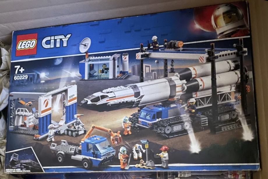 Lego Rocket Assembly & Transport (60229)