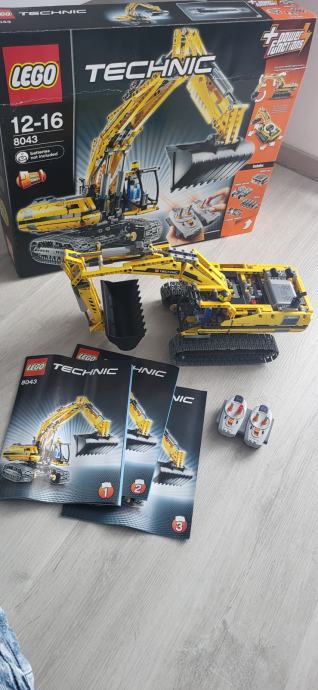 Lego Technic 8043 Motorized Excavator