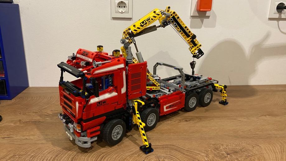 LEGO Technic 8258 Crane Truck