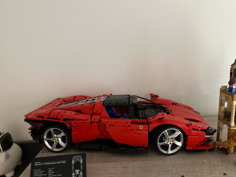 lego technic lamborghini sian, ferrari daytona