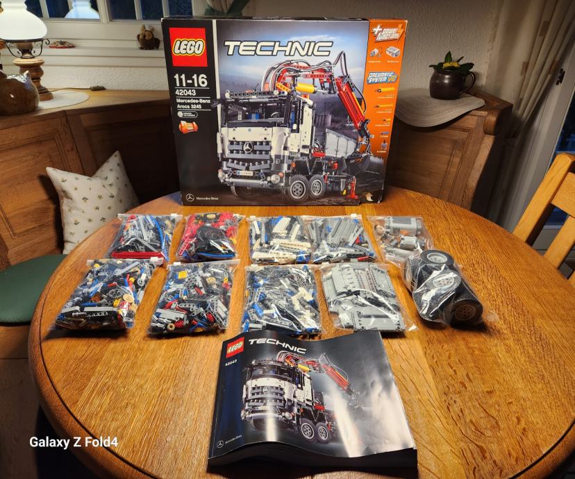 LEGO Technic - Mercedes-Benz Arocs 3245 - 42043