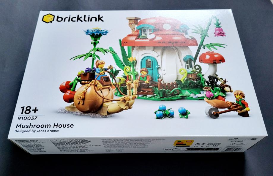 P: nov set LEGO  910037 Mushroom House