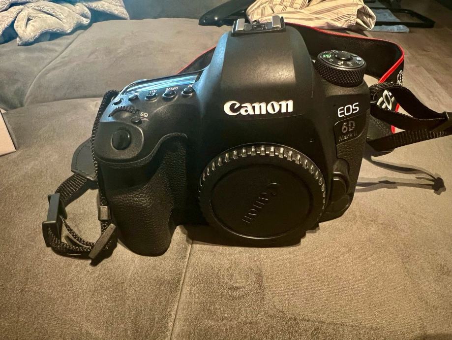 Canon EOS 6D Mark II