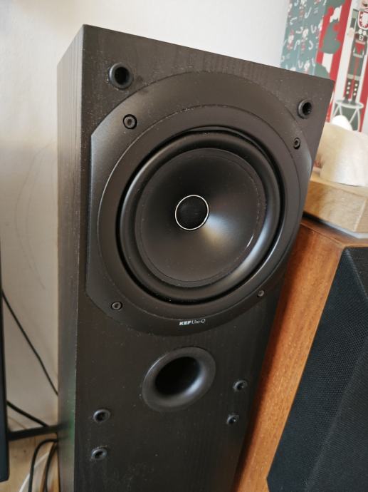 KEF UNI-Q30