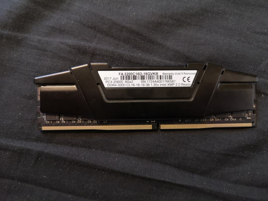 8 GB 3200MHz DDR4 RAM stick G.SKILL RIPJAWS