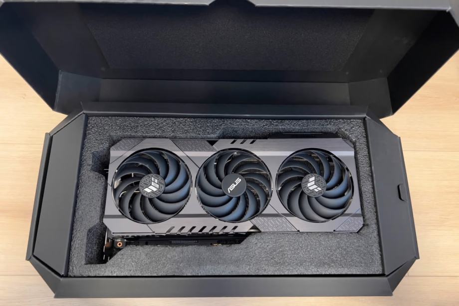 ASUS RTX 4090 TUF 24Gb OG OC Edition / NOVO / Račun / Grafična kartica