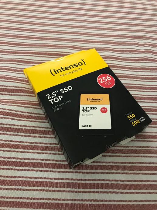 Intenso TOP SSD 256gb NOVO zaprto neodprto