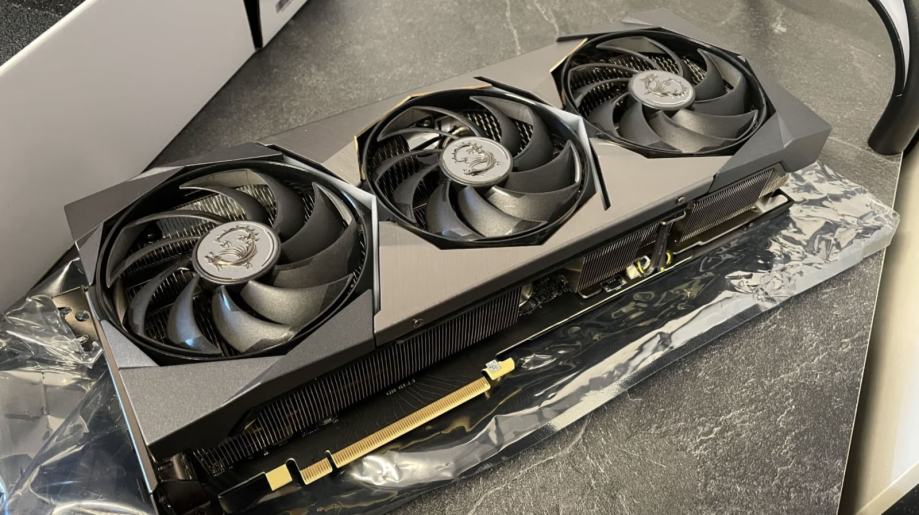 MSI GeForce RTX 3070 SUPRIM X 8G igralna grafična kartica