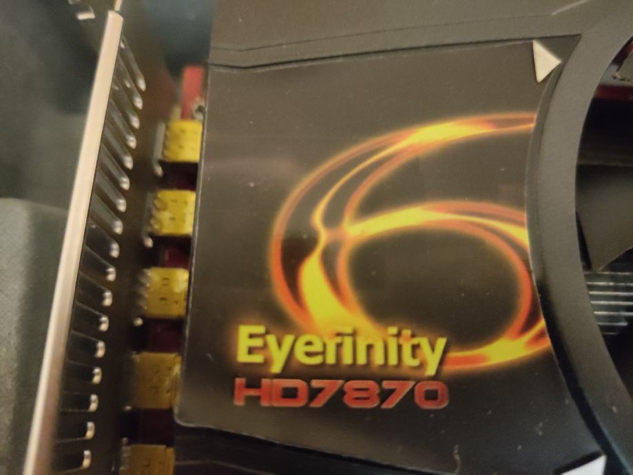 Grafična Radeon 7870 eyefinity