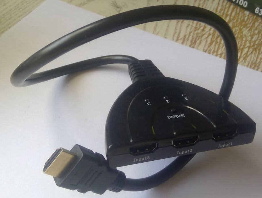 HDMI razdelilec (splitter), 3 v 1