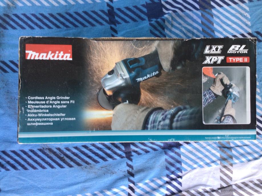 Makita DGA504