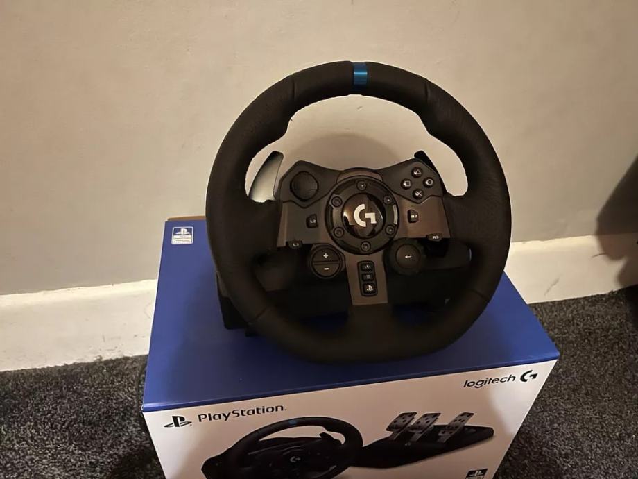 Volan Logitech G923 za PS5, PS4 in PC