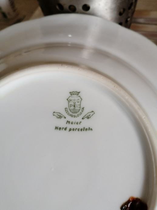 Prodam 5x porcelanastih krožnikov Maier