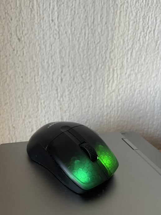 Gaming miška Roccat kone pro air (cena ni zadnja)