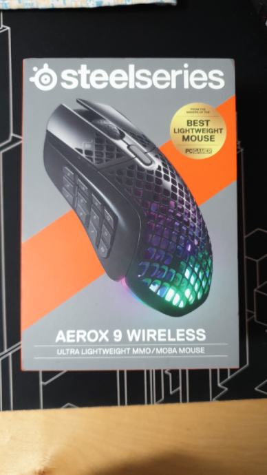 Steelseries Aerox 9 wirless gaming miška