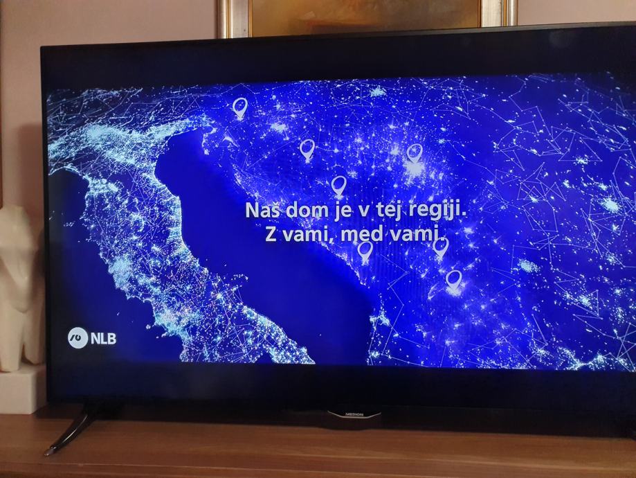 LED TV  diagonala 164 cm