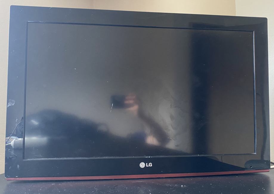 LCD TV LG model 32LD350 32" (81cm) HD