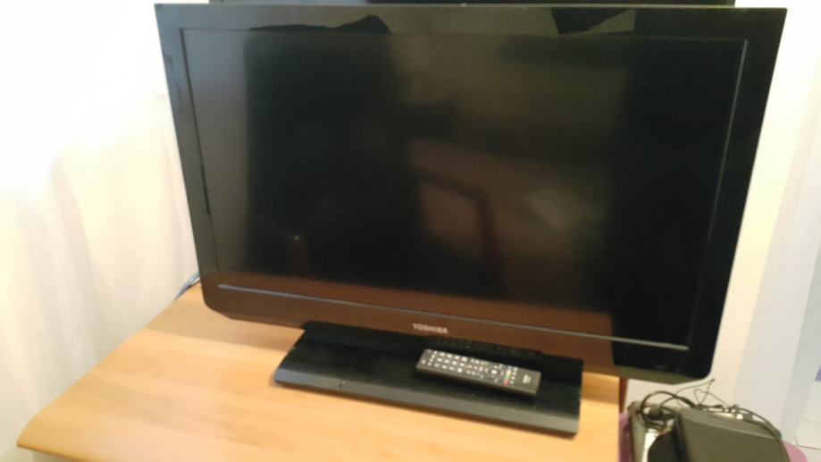 LCD TV TOSHIBA - model No. 32EL833G