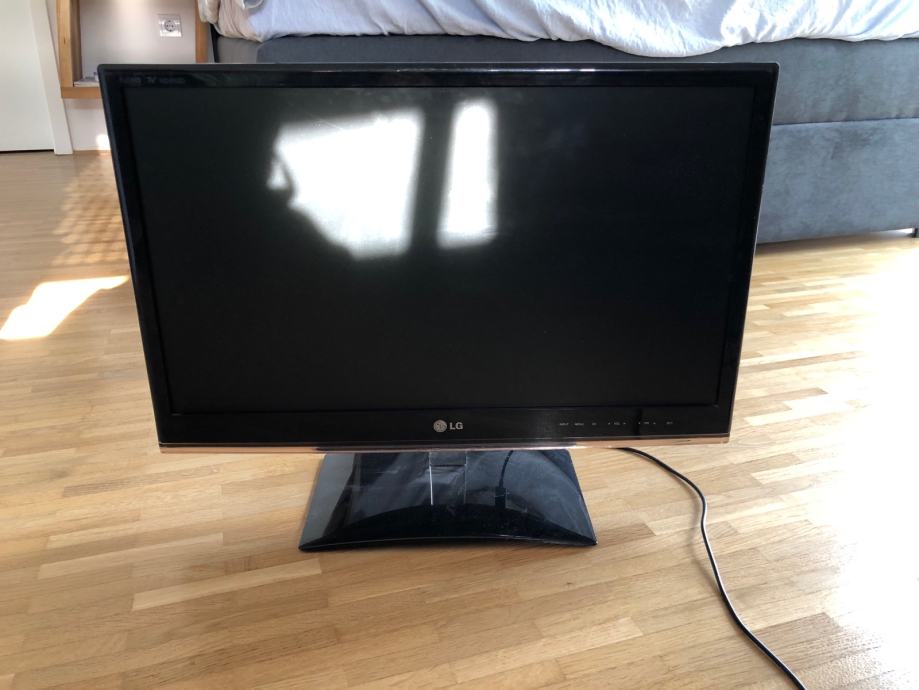 LG tv/ekran M2450D