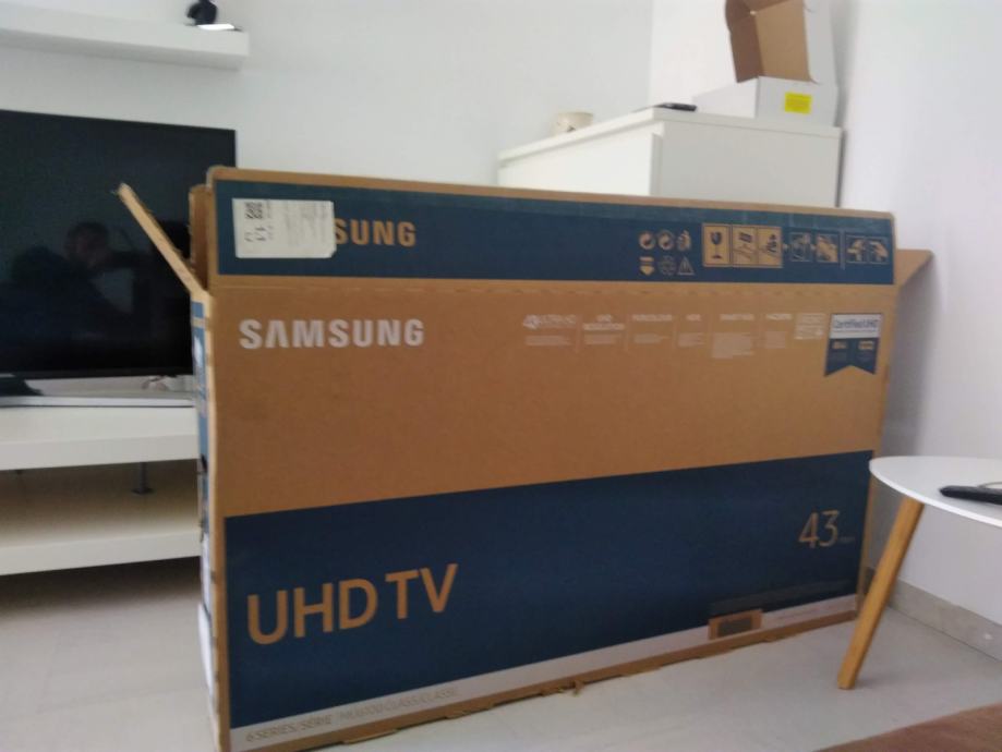 Samsung uhd tv 4k 43"