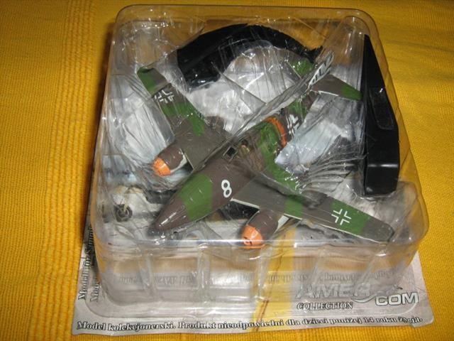 Kovinsko letalo model maketa avion Messerchmitt Me 262 Diecast