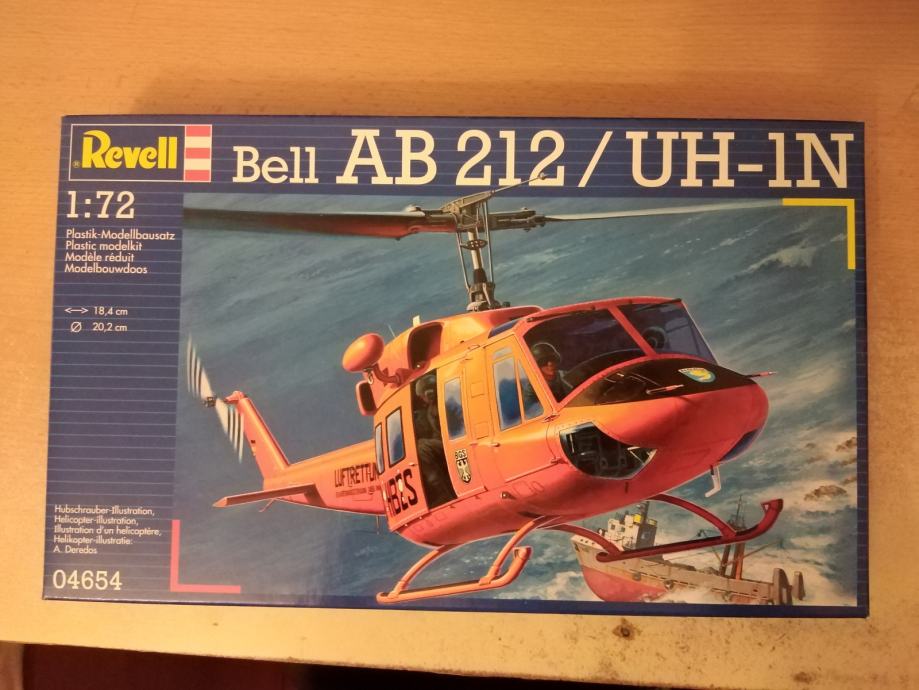 Maketa Revell Agusta/Bell AB 212 / UH-1N 1/72