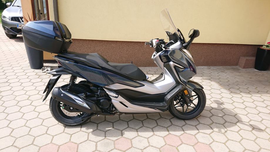 Honda Forza 300 300 cm3, 2020 l.