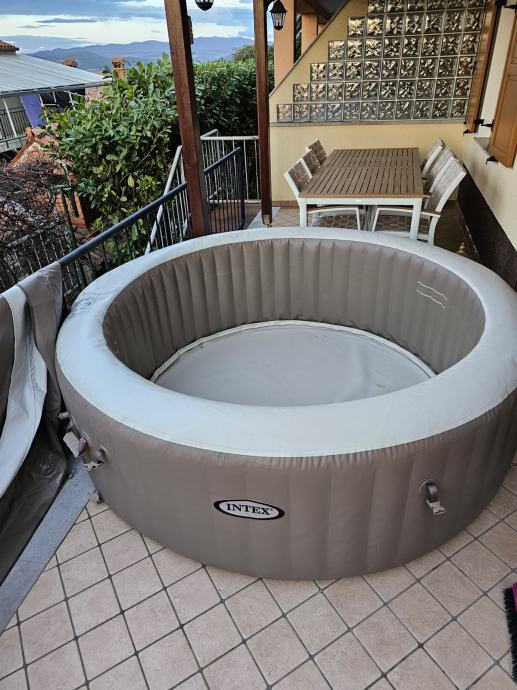 Intex Pure Spa Bubble Velik