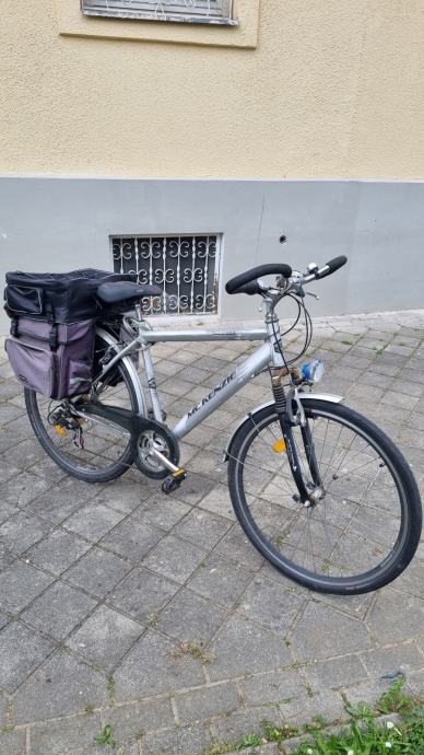 Moško mestno kolo s torbo
