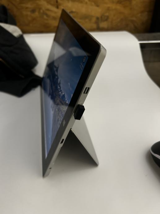 Microsoft surface 3