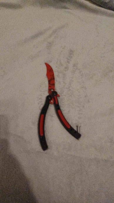 Butterfly knife red