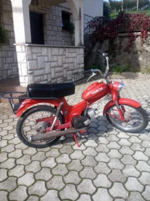 Tomos APN 4 50 cm3, 1976 l.