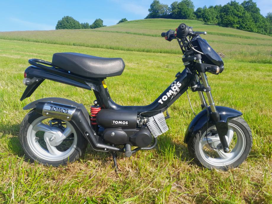 Tomos brez izpiten odličen 25 racing originalen,registriran-malo vožen, 2010 l.