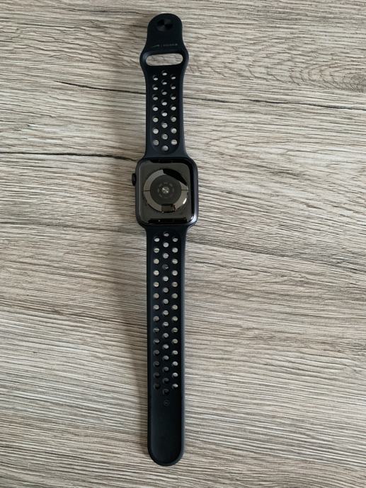 apple watch series 3 44mm nike