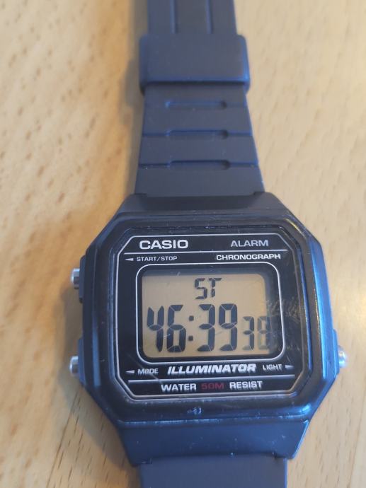 CASIO digitalna ročna ura