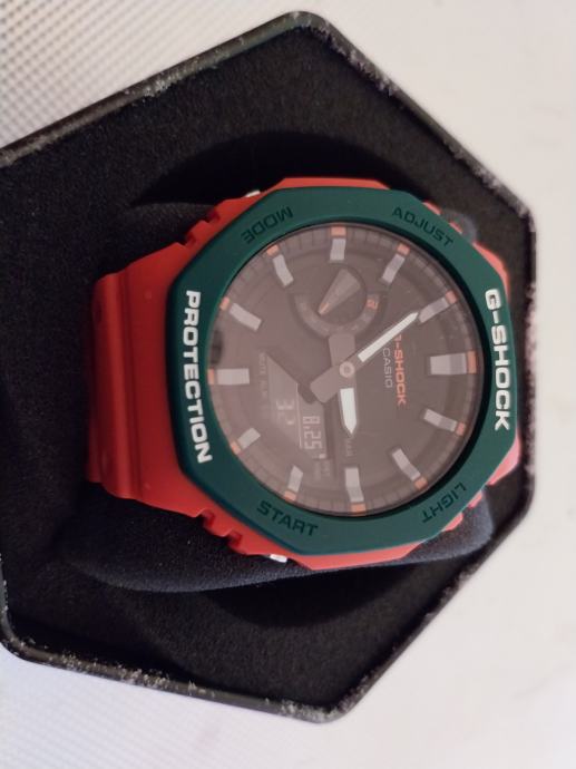 Casio G-SHOCK GA 2110SC