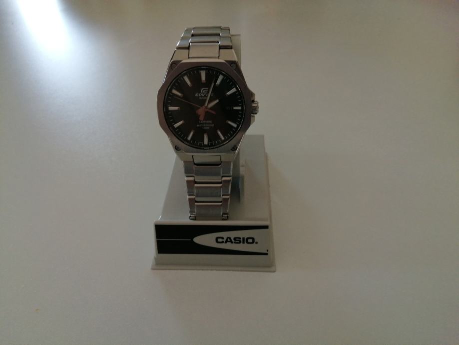 Casio ročna ura